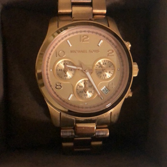 Watch - Picture 3 of 3